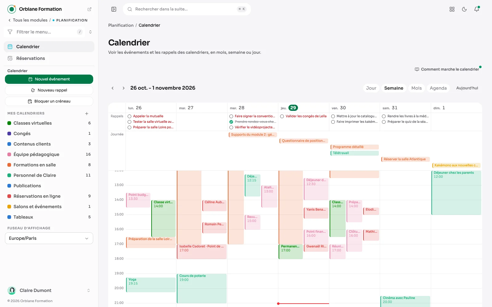 La vue semaine du calendrier d'Aurora, avec les échéances des cartes de tableaux sur la ligne Journée et le calendrier Tableaux dans la liste des calendriers.