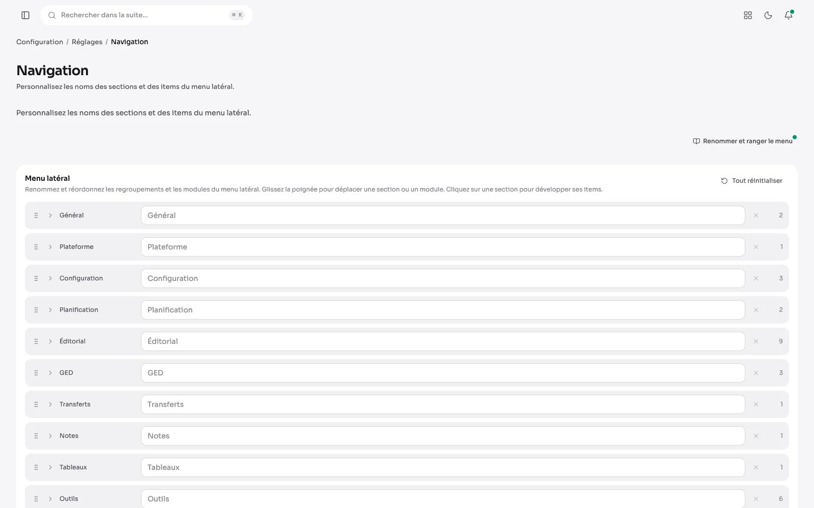 Réglages > Navigation : les sections du menu latéral, à renommer et à ranger.