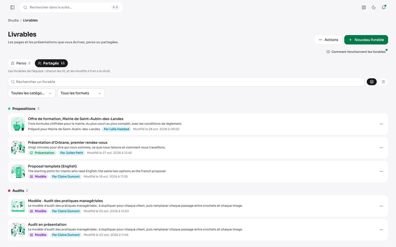 Der Tab „Geteilt“: die Lieferobjekte des Teams, jedes mit dem Namen seines Autors: eine Musterpräsentation, Vorlagen für Audit und Diagnose, ein Schulungsplan.