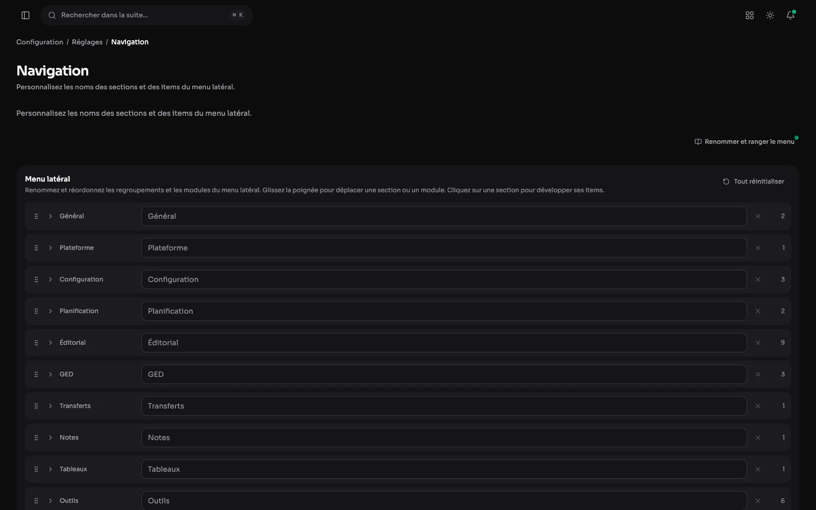 Réglages > Navigation : les sections du menu latéral, à renommer et à ranger.