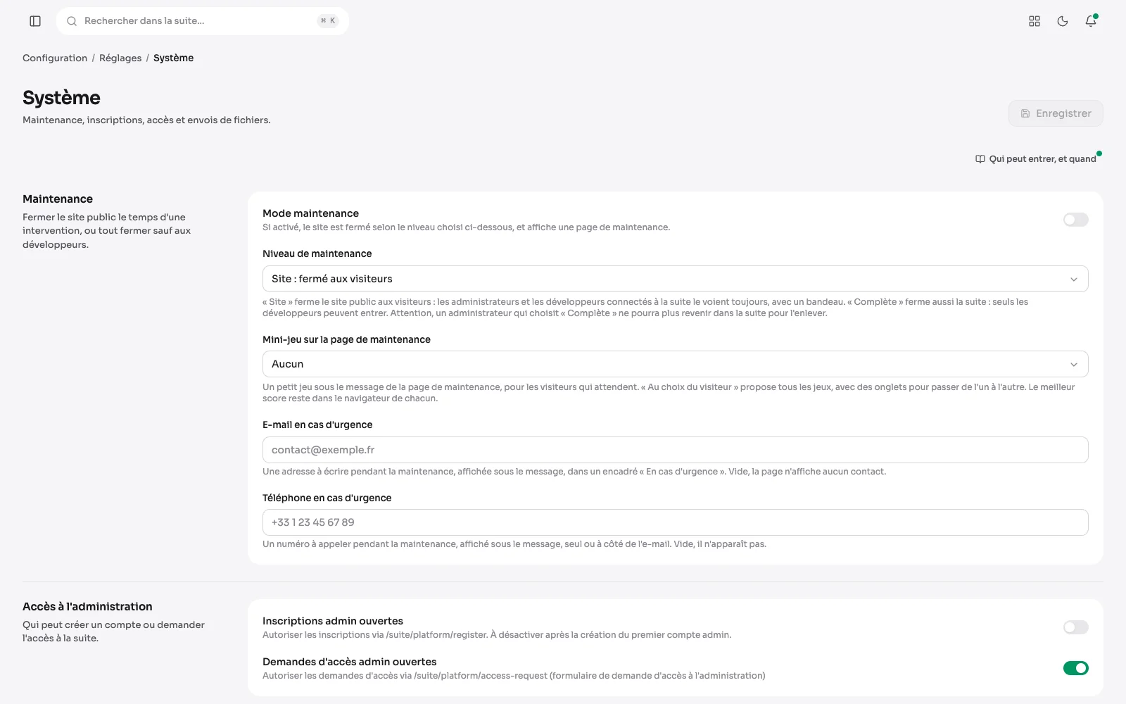 Réglages > Système : maintenance, inscriptions, demandes d'accès et connexion au site public.