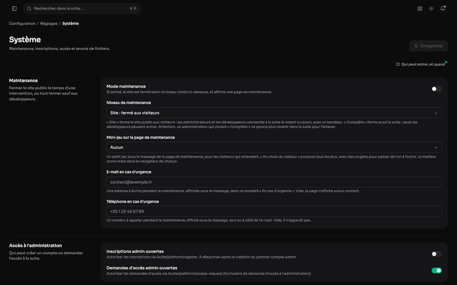 Réglages > Système : maintenance, inscriptions, demandes d'accès et connexion au site public.
